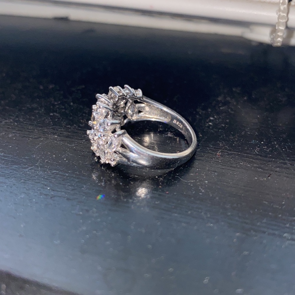 Ring - Picture 3 of 3